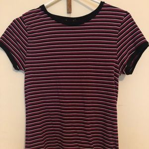 A moron black stripped T-shirt